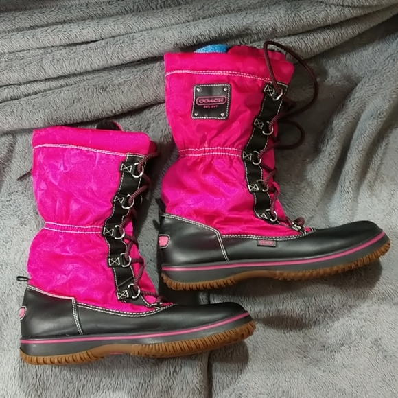 Coach Shaine Snow Boots - Picture 4 of 5